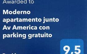 Moderno apartamento junto Av America con parking gratuito